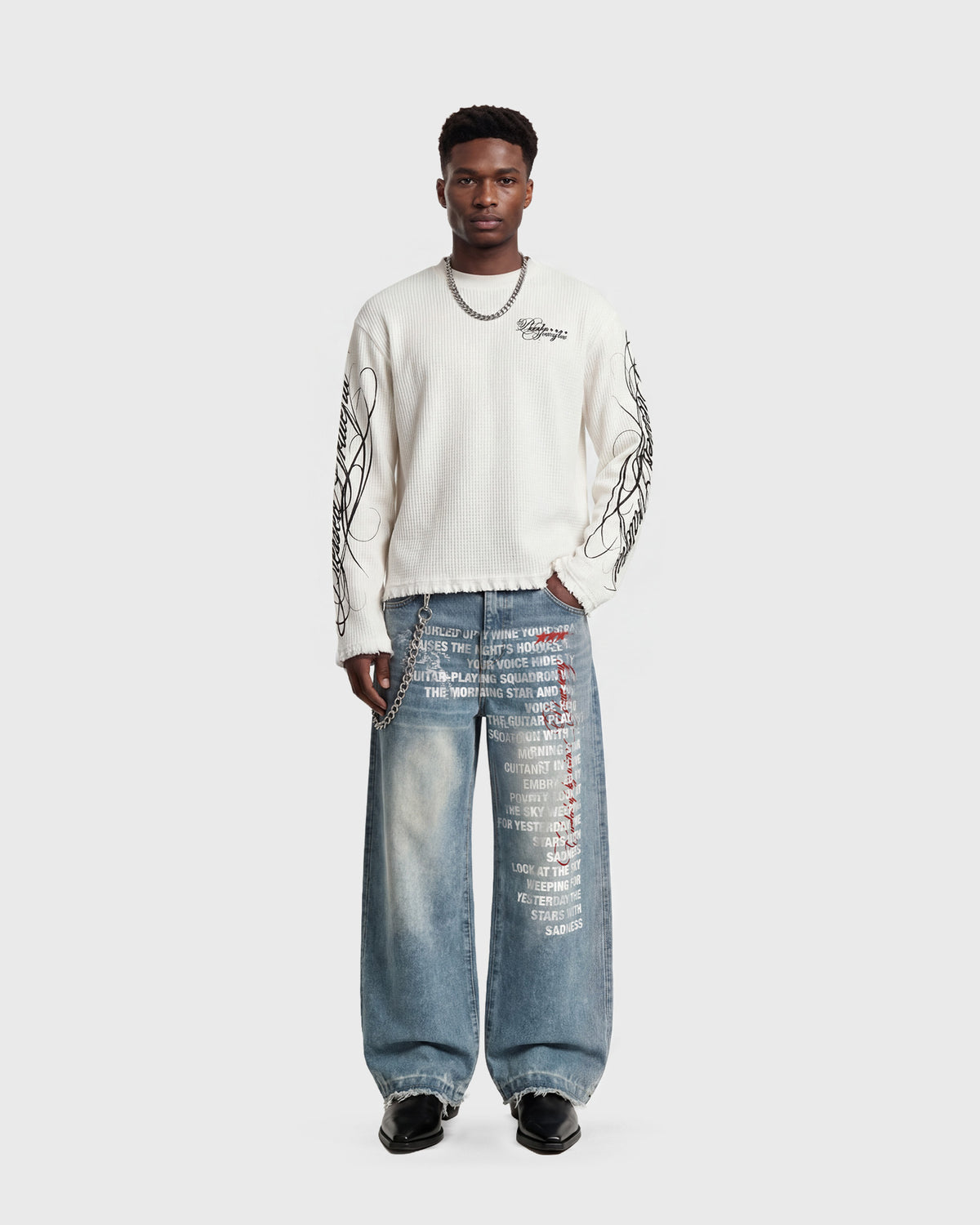 LONG SLEEVES – SCRIPT BASICS WHITE