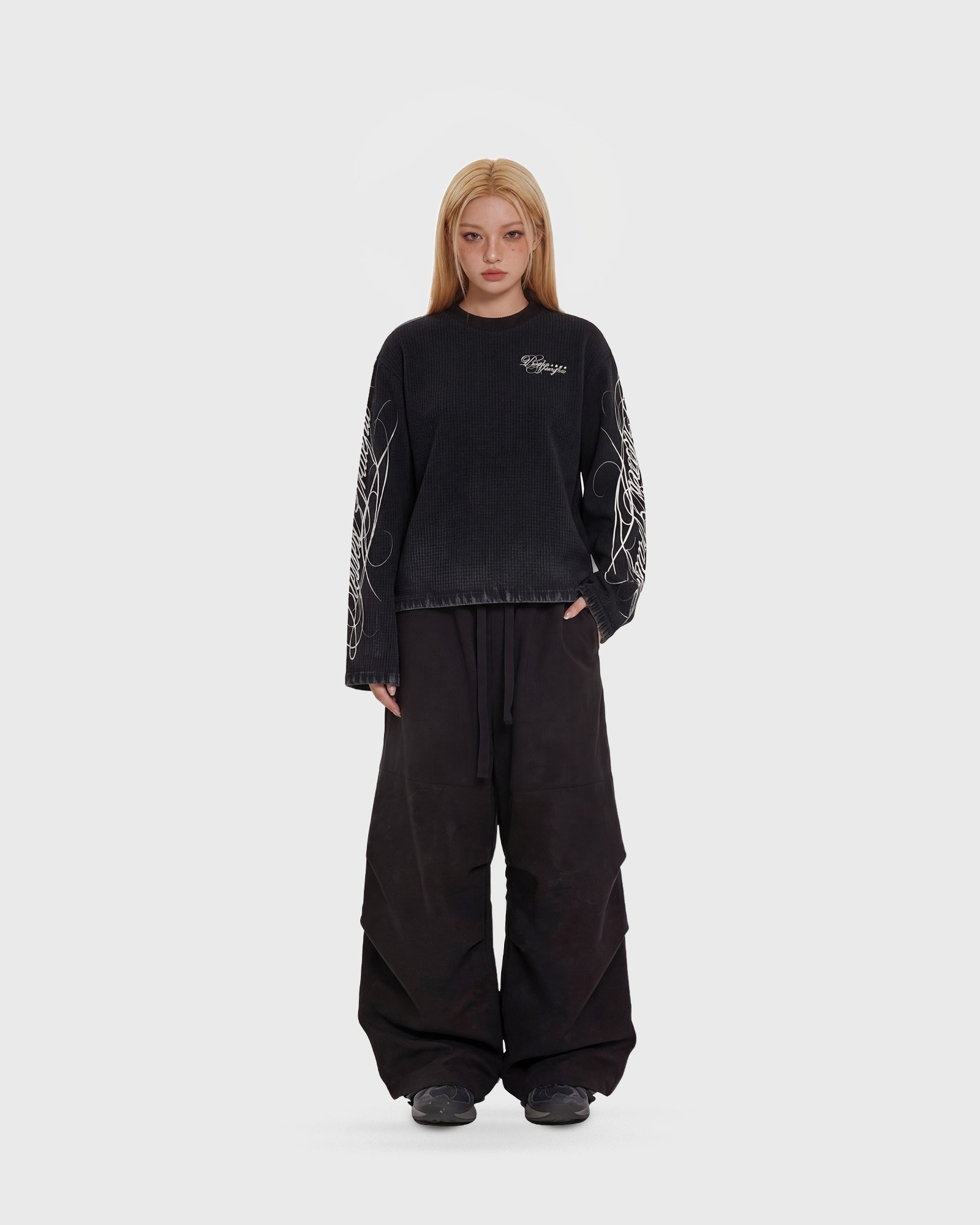 LONG SLEEVES – SCRIPT BASICS BLACK: imagen 2